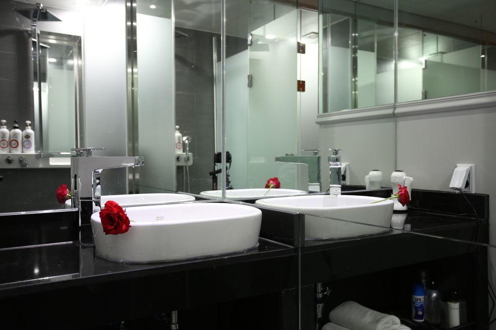 Lexy Hotel Сеул Экстерьер фото